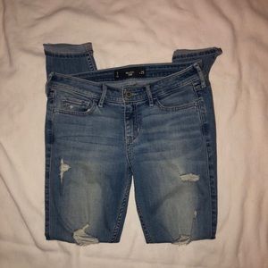 Hollister Distressed Light Wash Cropped Jeans